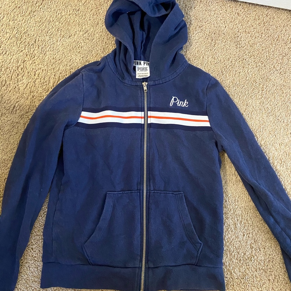 VS||Pink hoodie!